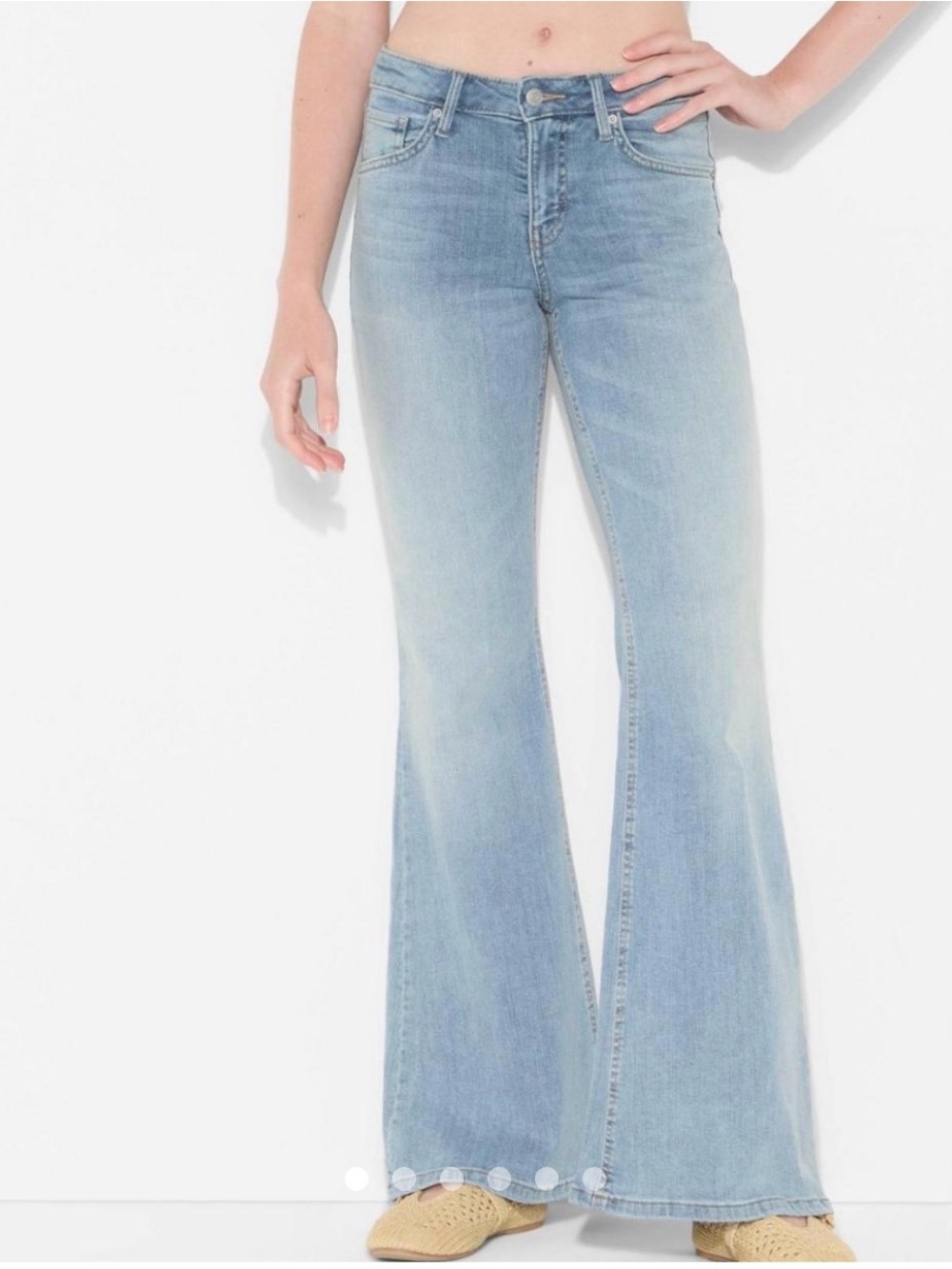 Wild Fable High Stretch Mid Rise Flare Jeans Size 4 NWT- Light Wash